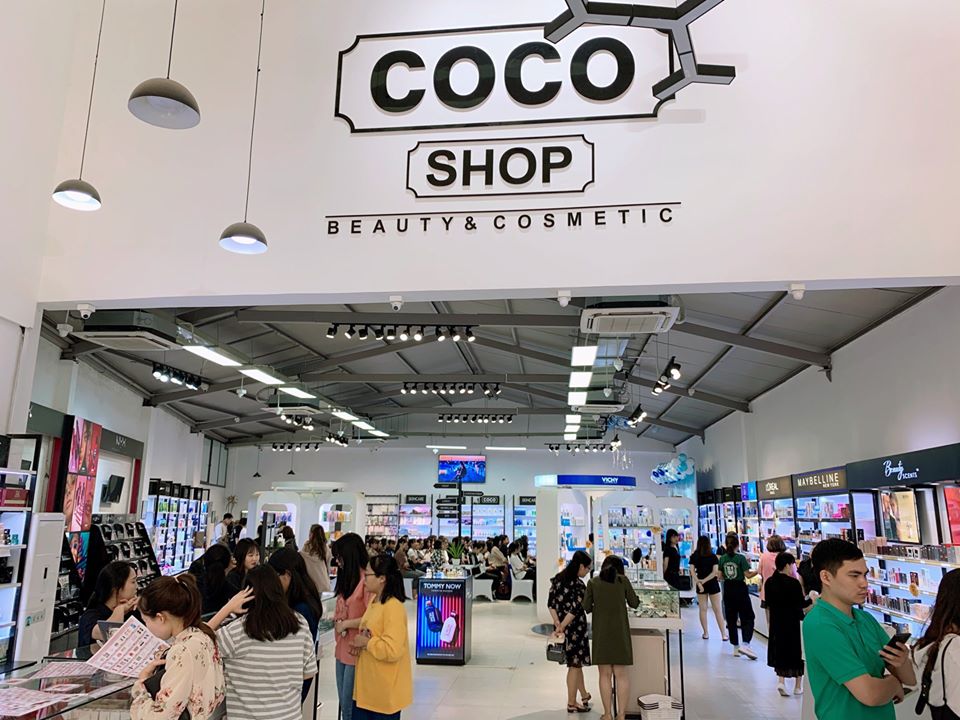 thiết kế shop mỹ phẩm coco shop